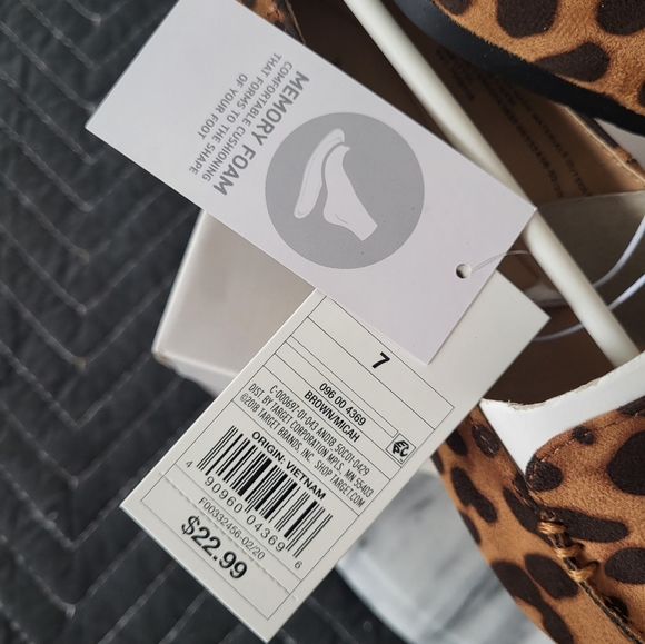NWT Leopard Flats 8 - Picture 6 of 11